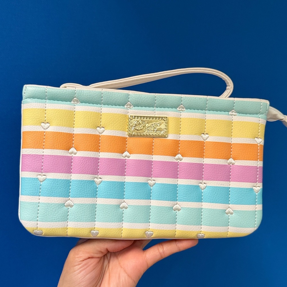 New Betsey Johnson Rainbow Hearts pouch zip wallet